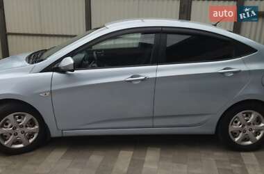 Седан Hyundai Accent 2011 в 