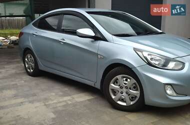 Hyundai Accent 2011 Hyundai Accent 2011