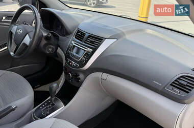Седан Hyundai Accent 2014 в 