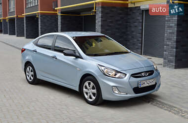 Седан Hyundai Accent 2014 в Житомирі