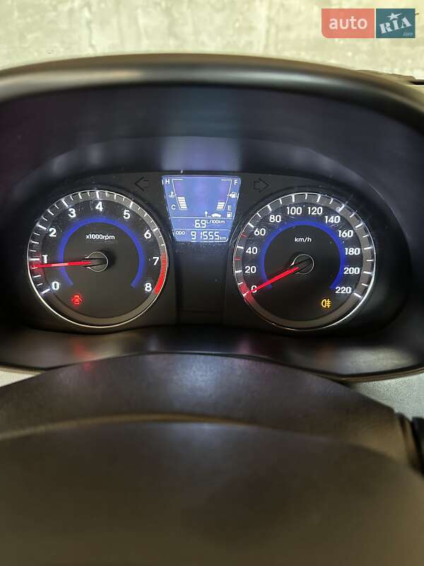 Седан Hyundai Accent 2011 в Черноморске