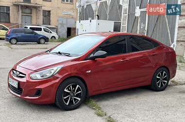 Седан Hyundai Accent 2011 в 