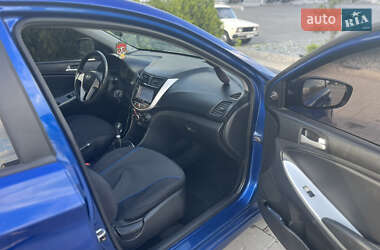 Седан Hyundai Accent 2011 в 