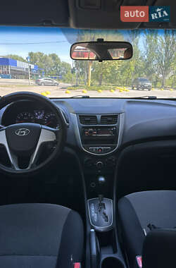 Седан Hyundai Accent 2012 в 