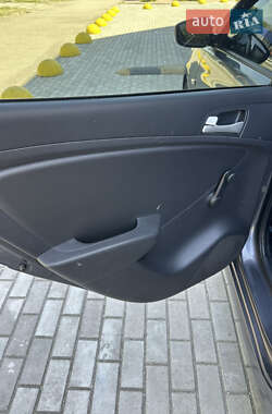 Седан Hyundai Accent 2012 в 