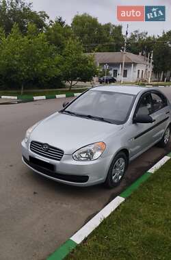 Седан Hyundai Accent 2010 в Любашевке