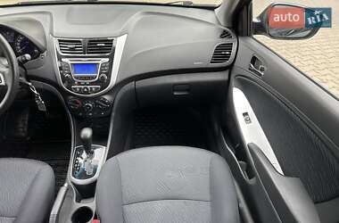 Седан Hyundai Accent 2012 в 