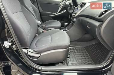 Седан Hyundai Accent 2012 в 