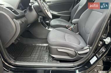 Седан Hyundai Accent 2012 в 