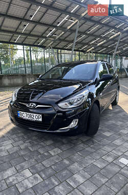 Хетчбек Hyundai Accent 2012 в Львові