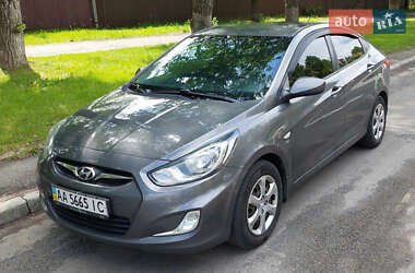 Седан Hyundai Accent 2012 в Киеве