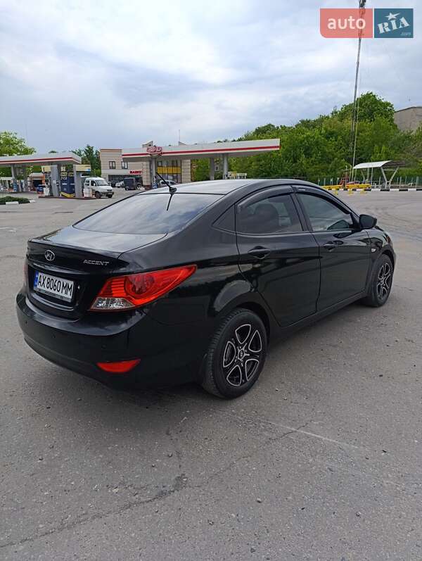 Седан Hyundai Accent 2011 в Харькове