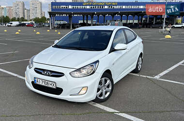 Hyundai Accent 2011 Hyundai Accent 2011