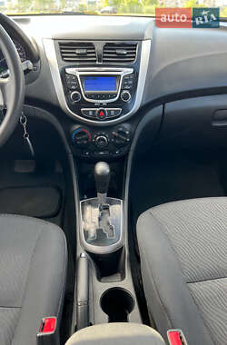 Седан Hyundai Accent 2011 в 