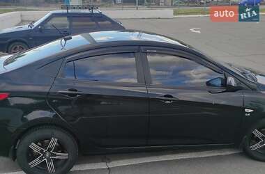 Седан Hyundai Accent 2011 в 