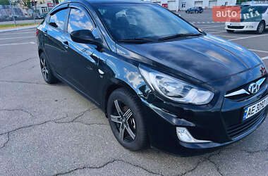 Hyundai Accent 2011 Hyundai Accent 2011