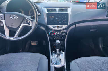 Седан Hyundai Accent 2011 в 