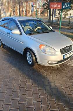 Седан Hyundai Accent 2008 в Кривом Роге