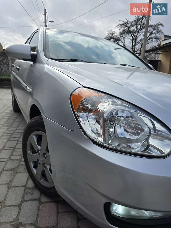 Седан Hyundai Accent 2008 в Запоріжжі