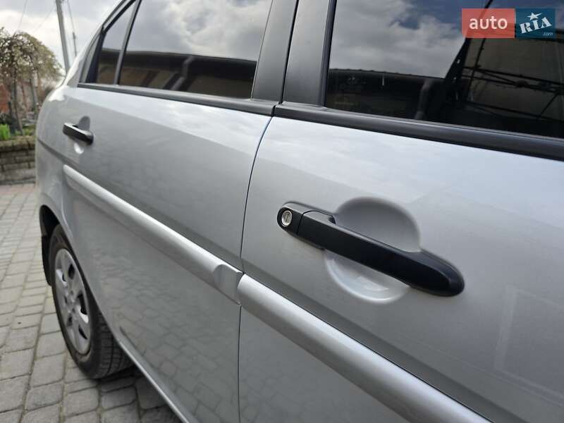 Седан Hyundai Accent 2008 в Запоріжжі