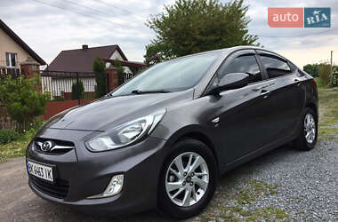 Hyundai Accent 2011 Hyundai Accent 2011