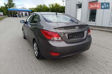 Седан Hyundai Accent 2011 в 