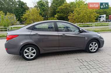 Седан Hyundai Accent 2011 в 