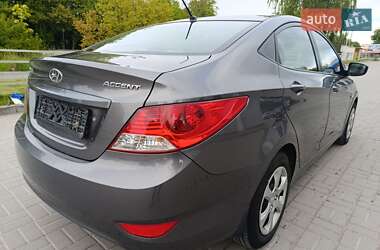 Седан Hyundai Accent 2011 в 