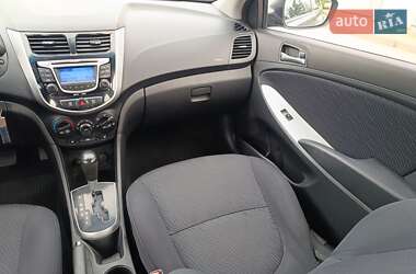 Седан Hyundai Accent 2011 в 