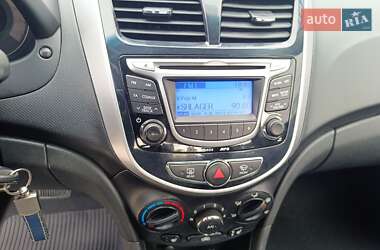 Седан Hyundai Accent 2011 в 