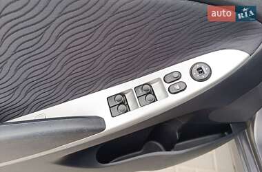 Седан Hyundai Accent 2011 в 