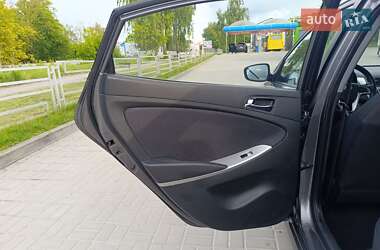 Седан Hyundai Accent 2011 в 