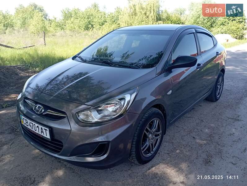 Hyundai Accent 2011 Hyundai Accent 2011