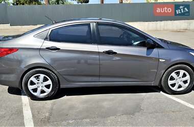 Седан Hyundai Accent 2011 в 