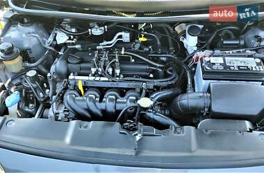 Седан Hyundai Accent 2011 в 