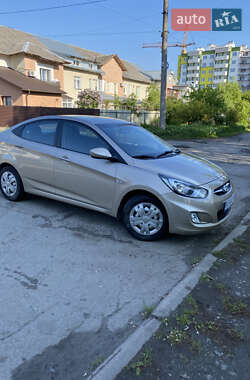 Седан Hyundai Accent 2011 в Тернополі