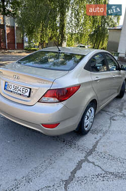 Седан Hyundai Accent 2011 в 
