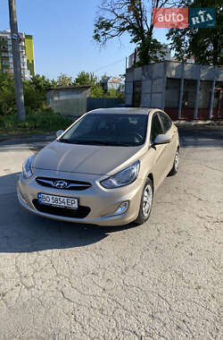 Седан Hyundai Accent 2011 в 