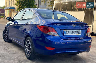 Седан Hyundai Accent 2011 в 