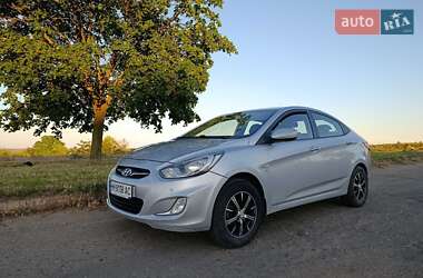 Седан Hyundai Accent 2011 в Білгороді-Дністровському