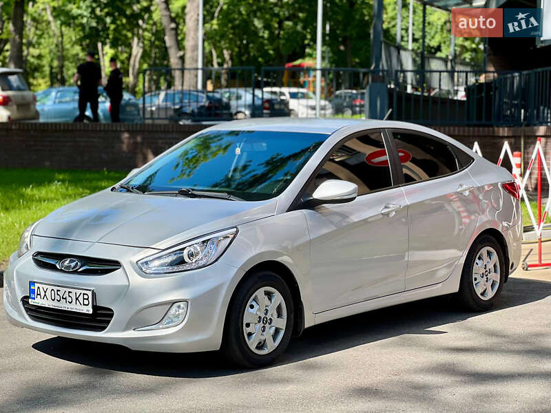 Hyundai Accent 2016
