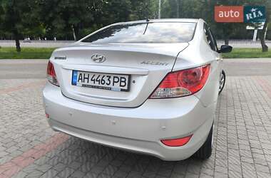 Седан Hyundai Accent 2011 в 