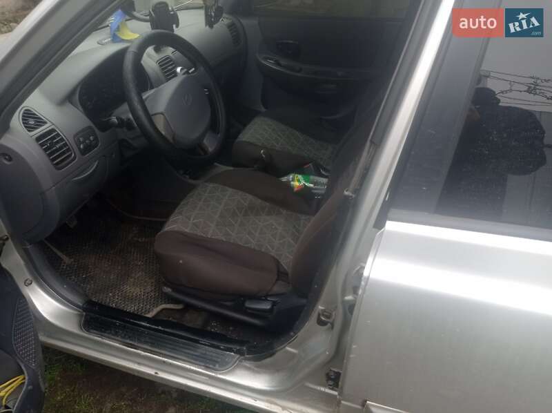 Седан Hyundai Accent 2002 в Шептицькому фото 21 Седан Hyundai Accent 2002 в Шептицькому