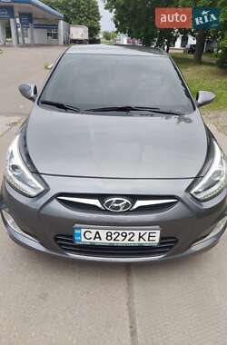 Седан Hyundai Accent 2013 в 