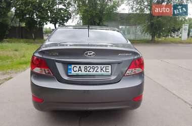Седан Hyundai Accent 2013 в 