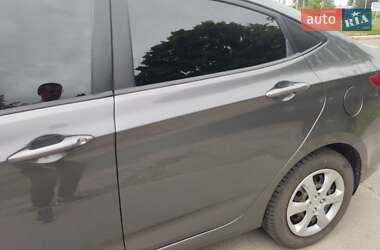 Седан Hyundai Accent 2013 в 