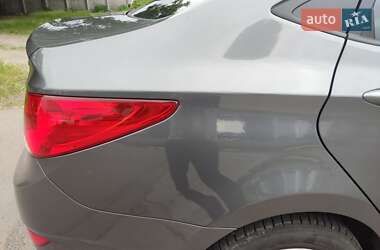 Седан Hyundai Accent 2013 в 