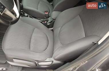 Седан Hyundai Accent 2013 в 