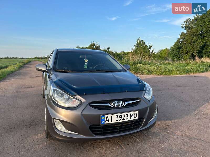 Седан Hyundai Accent 2011 в Києві