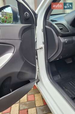 Седан Hyundai Accent 2012 в 